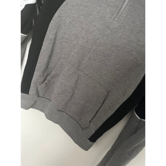 Pink Sweater *XS* - Picture 3 of 4